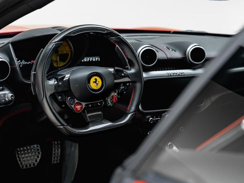 Used 2023 Ferrari Portofino M RWD image 45