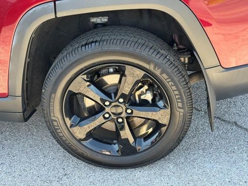 Used 2021 Jeep Grand Cherokee L Laredo AWD/4WD image 7