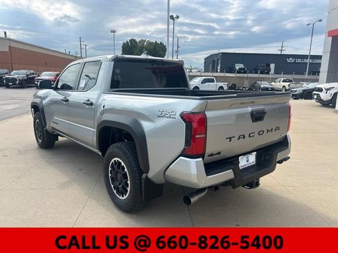 New 2026 Toyota Tacoma TRD Off-Road AWD/4WD image 11