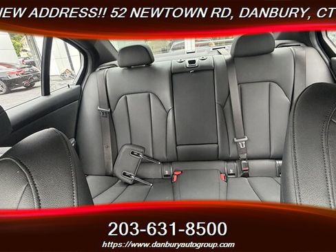 Used 2019 BMW 330i xDrive Sedan w/ Driving Assistance Package AWD/4WD image 16