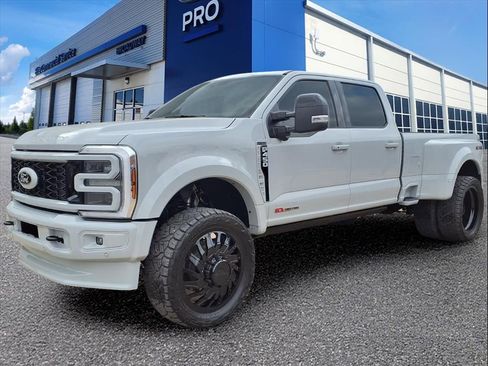 New 2025 Ford F450 Platinum image 20