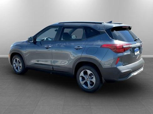 Used 2023 Kia Seltos LX FWD image 5