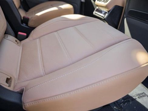 New 2026 Mercedes-Benz GLS 450 4MATIC image 32