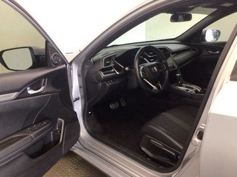 Used 2021 Honda Civic Sport image 17