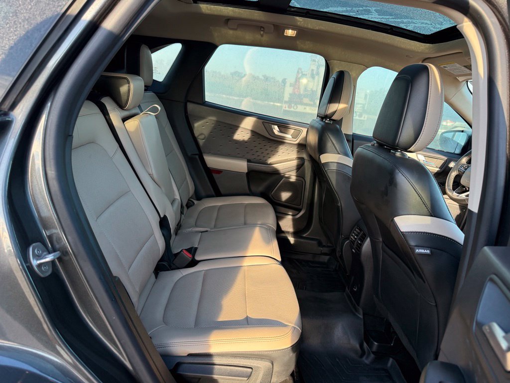 Used 2020 Ford Escape SEL FWD image 29