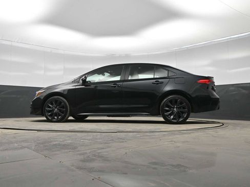 Used 2024 Toyota Corolla SE image 34