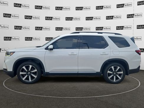 Used 2024 Honda Pilot Elite image 3
