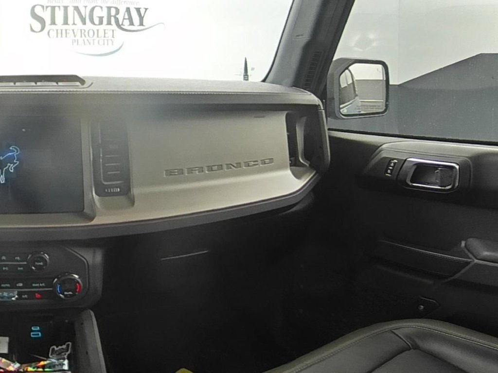 Used 2025 Ford Bronco Outer Banks w/ Sasquatch Package AWD/4WD image 15