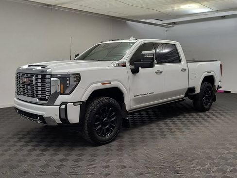 Used 2024 GMC Sierra 2500 Denali w/ Denali Reserve Package AWD/4WD image 1