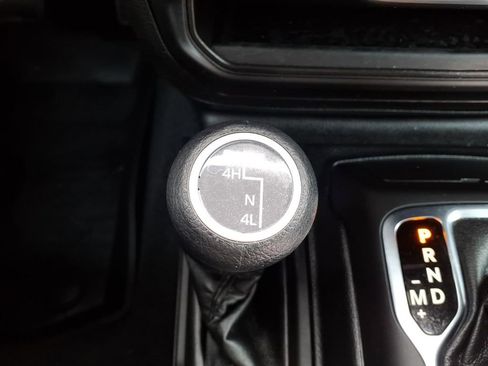 Used 2023 Jeep Wrangler Sport image 29