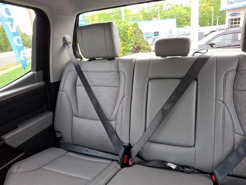 Used 2024 Toyota Tundra Limited AWD/4WD image 17