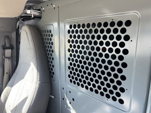 Used 2020 Chevrolet Express 3500 w/ Driver Convenience Package image 21