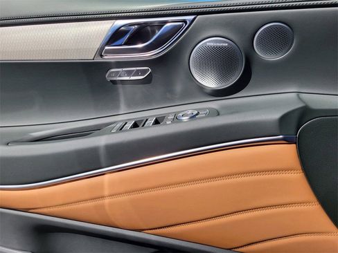 New 2026 Genesis GV80 3.5T Prestige image 8