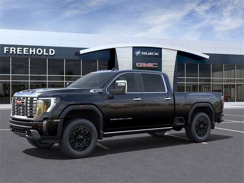 New 2025 GMC Sierra 3500 Denali w/ Technology Package image 2