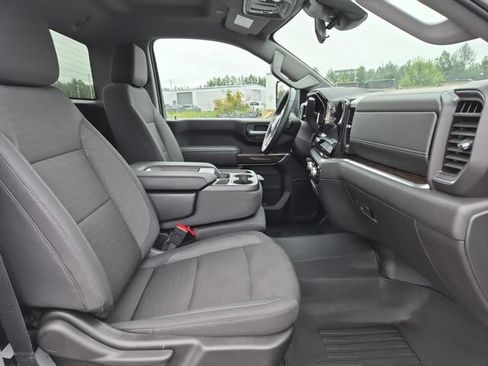 Used 2025 GMC Sierra 3500 SLE AWD/4WD image 24