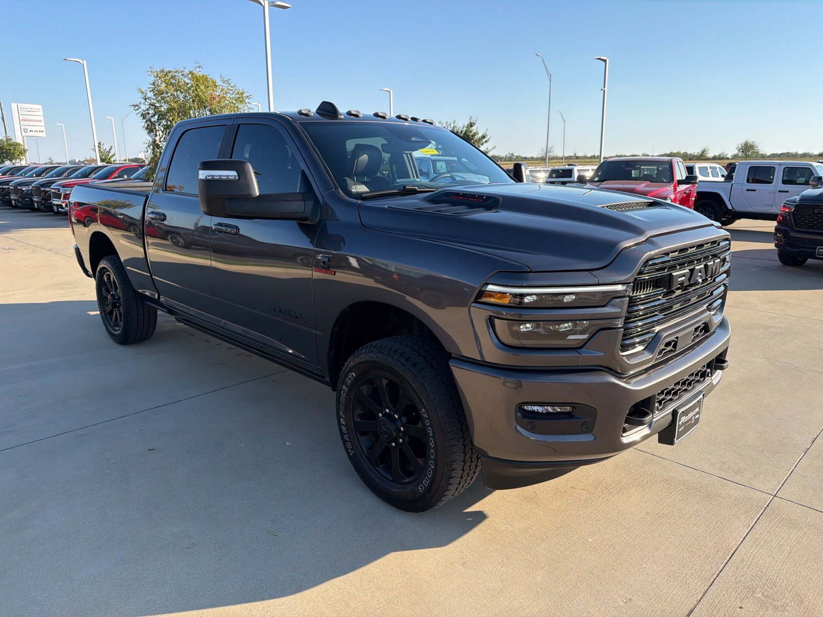Used 2025 RAM 2500 Laramie AWD/4WD image 7