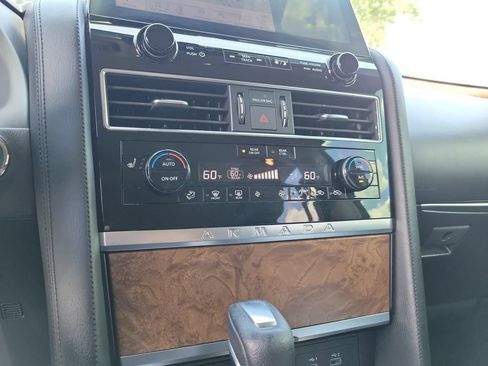 Used 2021 Nissan Armada SL w/ Captain's Chairs Package AWD/4WD image 36