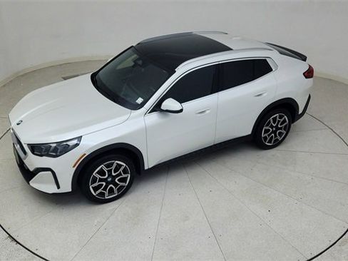 Used 2025 BMW X2 xDrive28i image 75