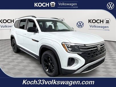 New 2025 Volkswagen Atlas Peak Edition SE