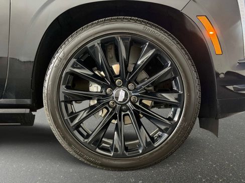 Used 2026 Cadillac Escalade Sport w/ LPO, ONYX Package AWD/4WD image 21