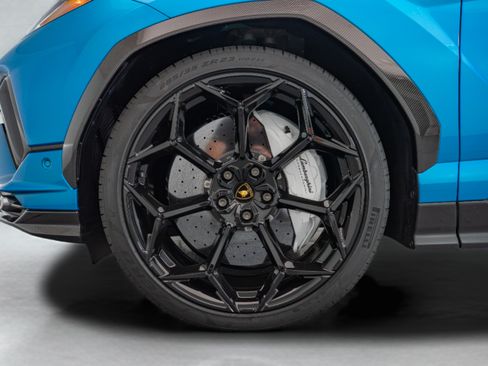 Used 2024 Lamborghini Urus Performante AWD/4WD image 19