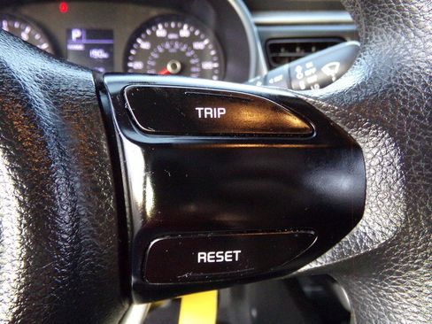 Used 2023 Kia Rio LX image 42