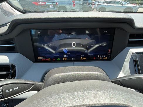 New 2027 Chevrolet Bolt LT w/ Comfort Package FWD image 22