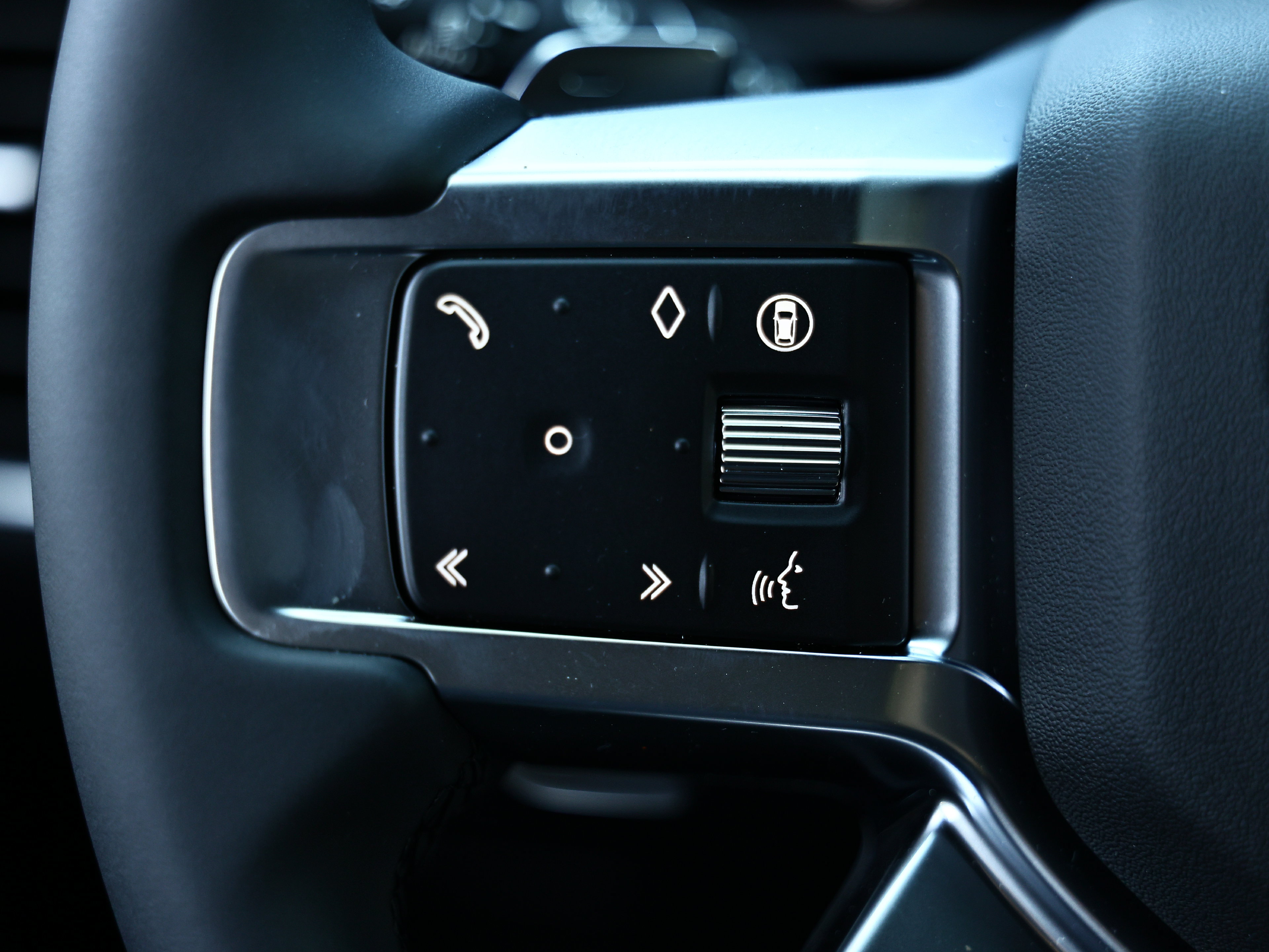 New 2026 Land Rover Discovery Limited Edition AWD/4WD image 40