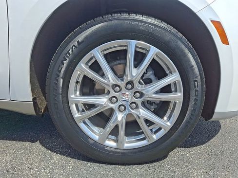 Used 2023 Buick Enclave Essence w/ Experience Buick Package AWD/4WD image 9
