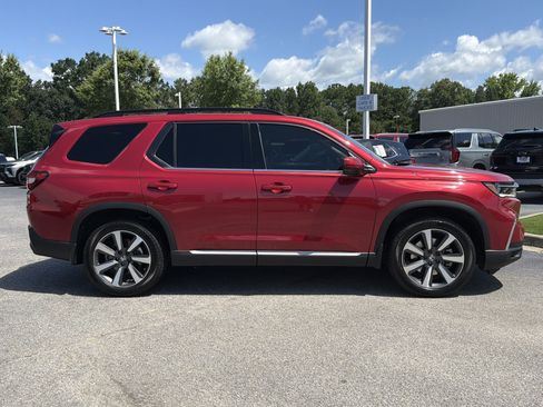 Used 2023 Honda Pilot Touring image 14