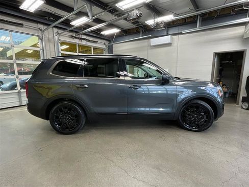 Used 2021 Kia Telluride EX w/ EX Premium Package image 6
