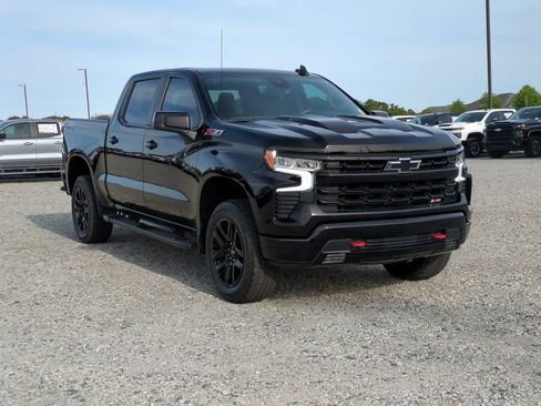 Certified 2023 Chevrolet Silverado 1500 LT Trail Boss AWD/4WD image 2