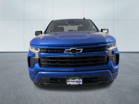 Used 2023 Chevrolet Silverado 1500 RST image 2