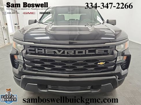 Used 2022 Chevrolet Silverado 1500 Custom AWD/4WD image 3