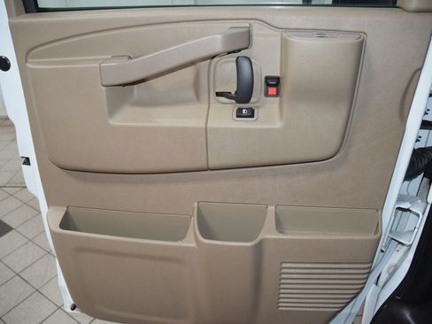 Used 2023 Chevrolet Express 3500 w/ Power Convenience Package RWD image 31