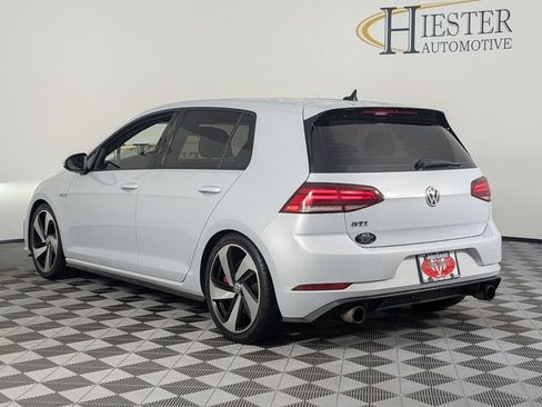 Used 2018 Volkswagen GTI SE FWD image 5