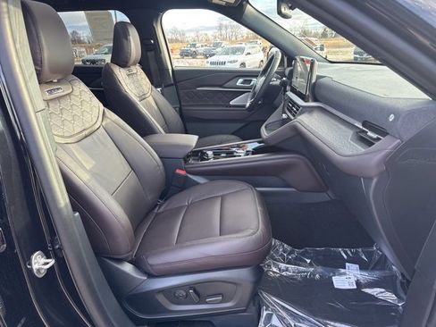 New 2026 Ford Explorer Platinum w/ LUX Leather Package image 22