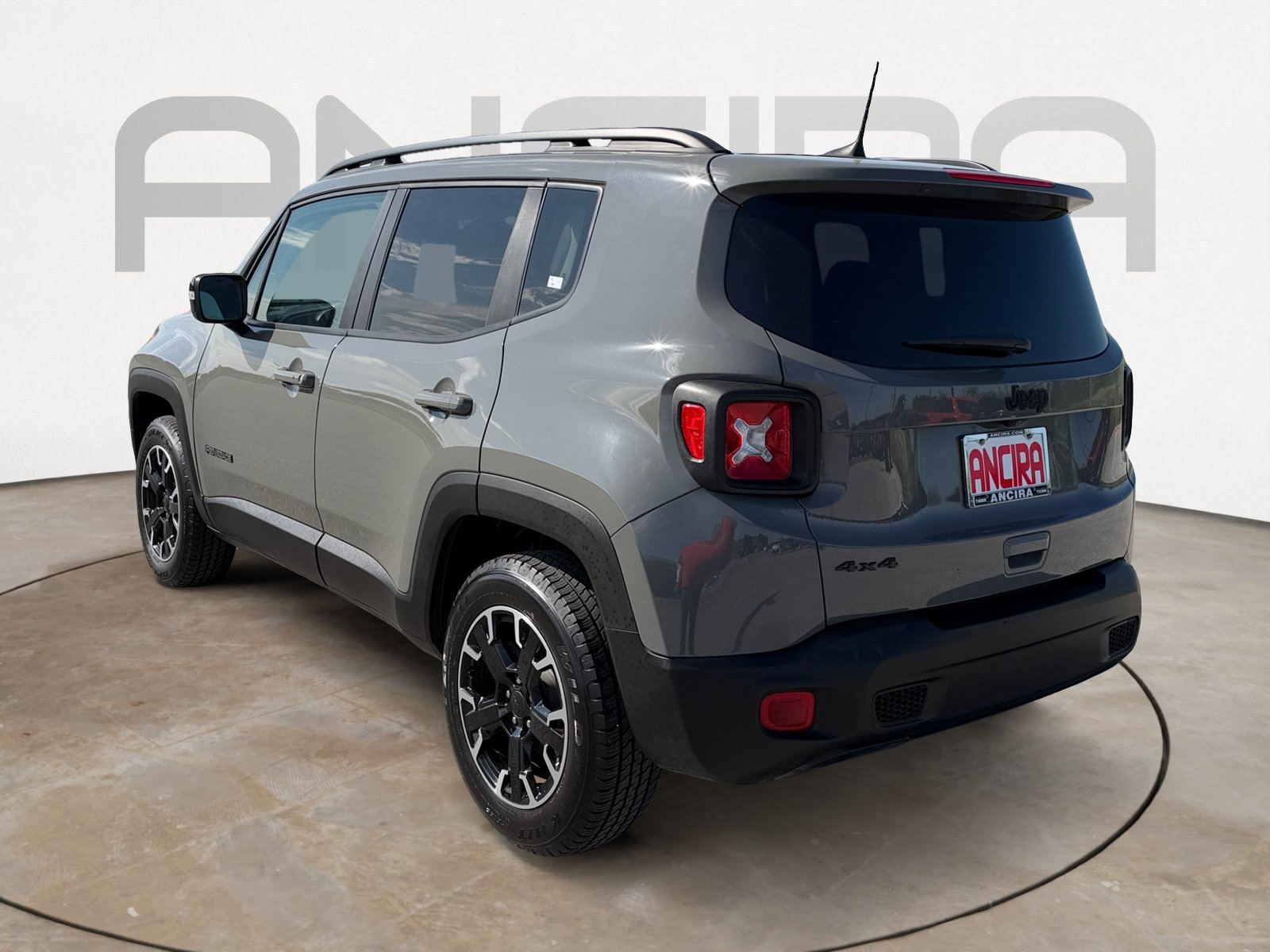 Used 2023 Jeep Renegade Latitude AWD/4WD image 9
