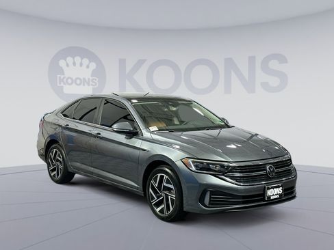 Used 2024 Volkswagen Jetta SEL image 10