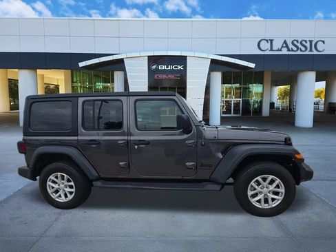 Used 2023 Jeep Wrangler Unlimited Sport AWD/4WD image 9