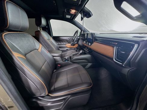 Used 2023 GMC Canyon AT4 w/ Canyon Safety Plus Package image 33