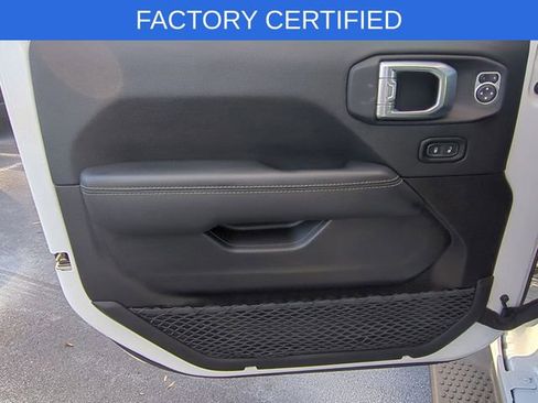 Certified 2021 Jeep Wrangler Unlimited Sahara image 25