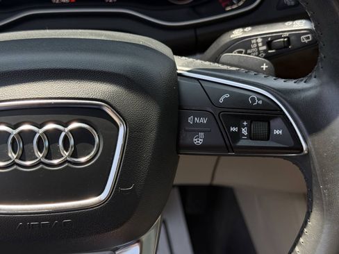 Used 2019 Audi Q5 2.0T Premium Plus w/ Premium Plus Package AWD/4WD image 19