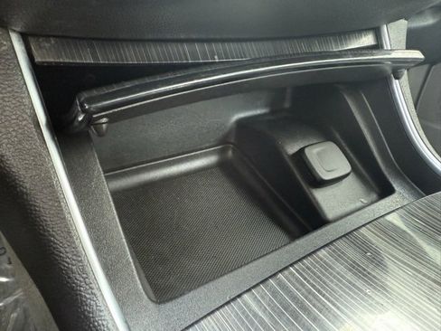 Used 2018 Chevrolet Impala LT image 26