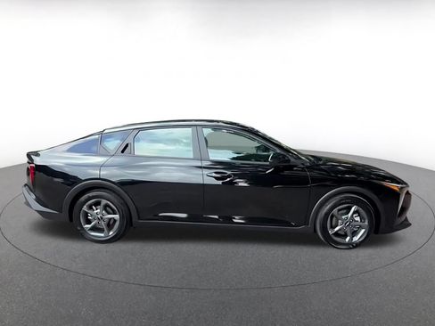 Used 2026 Kia K4 FWD image 16