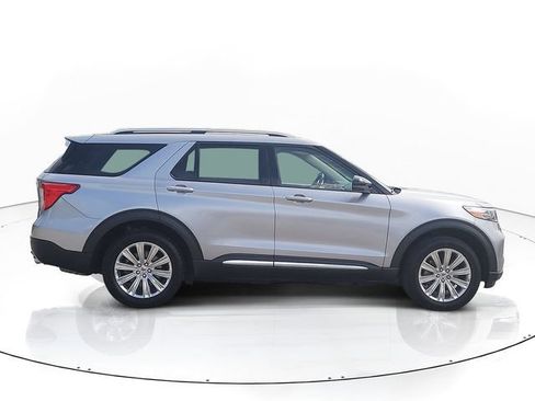 Used 2022 Ford Explorer Limited w/ Hybrid Equipment Group 310A AWD/4WD image 4
