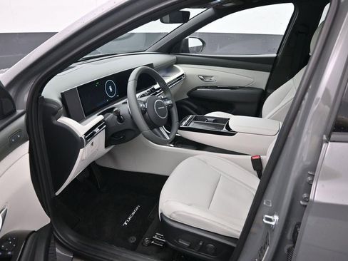 New 2026 Hyundai Tucson Limited image 9