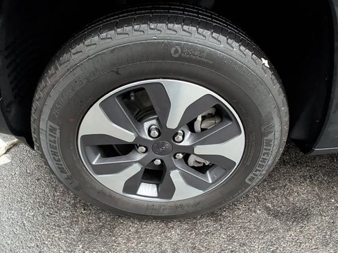 Used 2022 Jeep Grand Cherokee Limited 4xe image 11