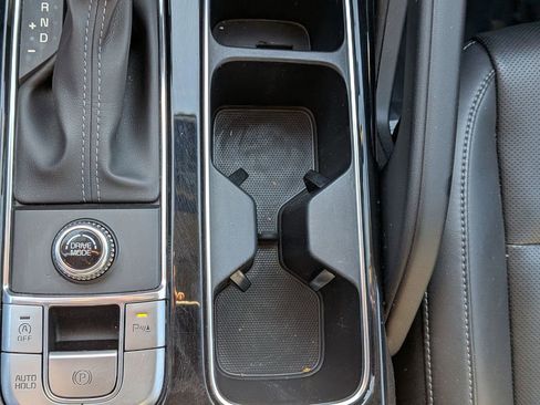 Used 2025 Kia Telluride S FWD image 24