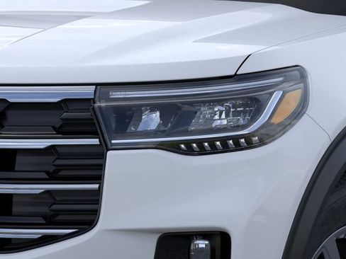 New 2026 Ford Explorer Active w/ Active Comfort Package AWD/4WD image 18